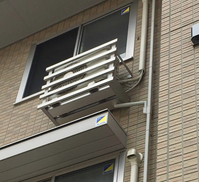 サービスバルコニー設置例